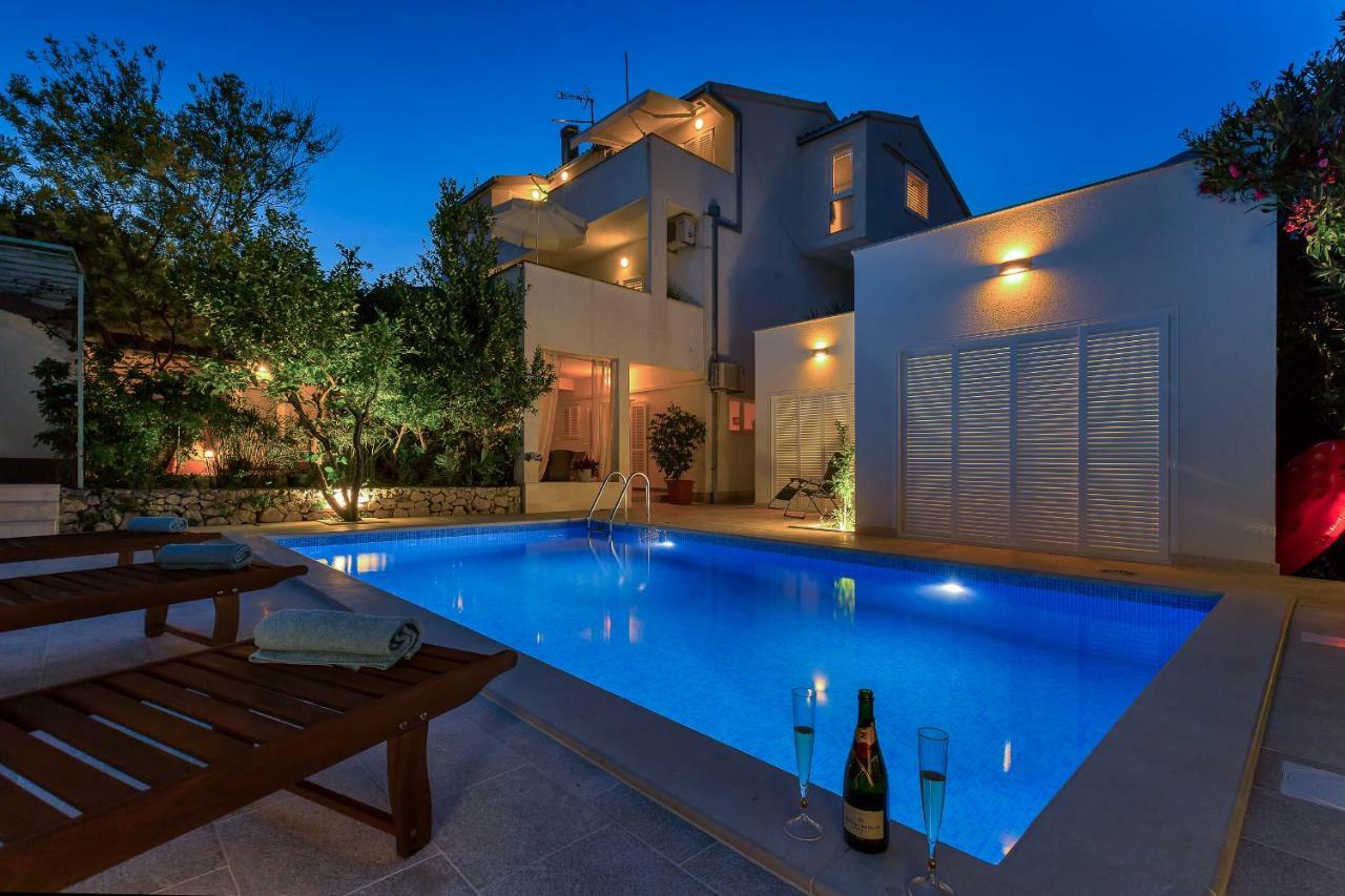 Apartment Mediteraneo Макарска Экстерьер фото