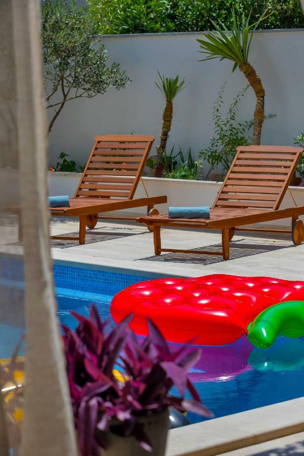 Apartment Mediteraneo Макарска Экстерьер фото
