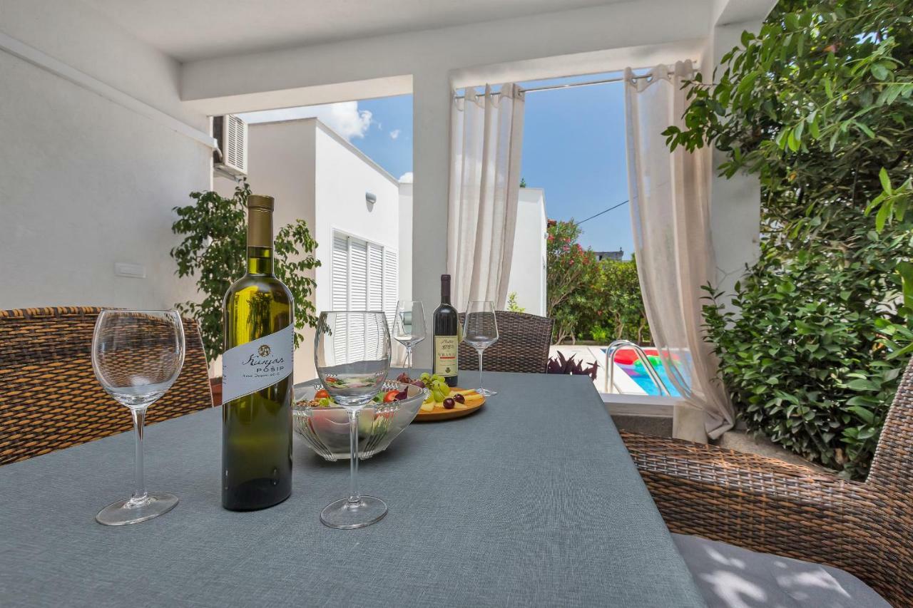 Apartment Mediteraneo Макарска Экстерьер фото