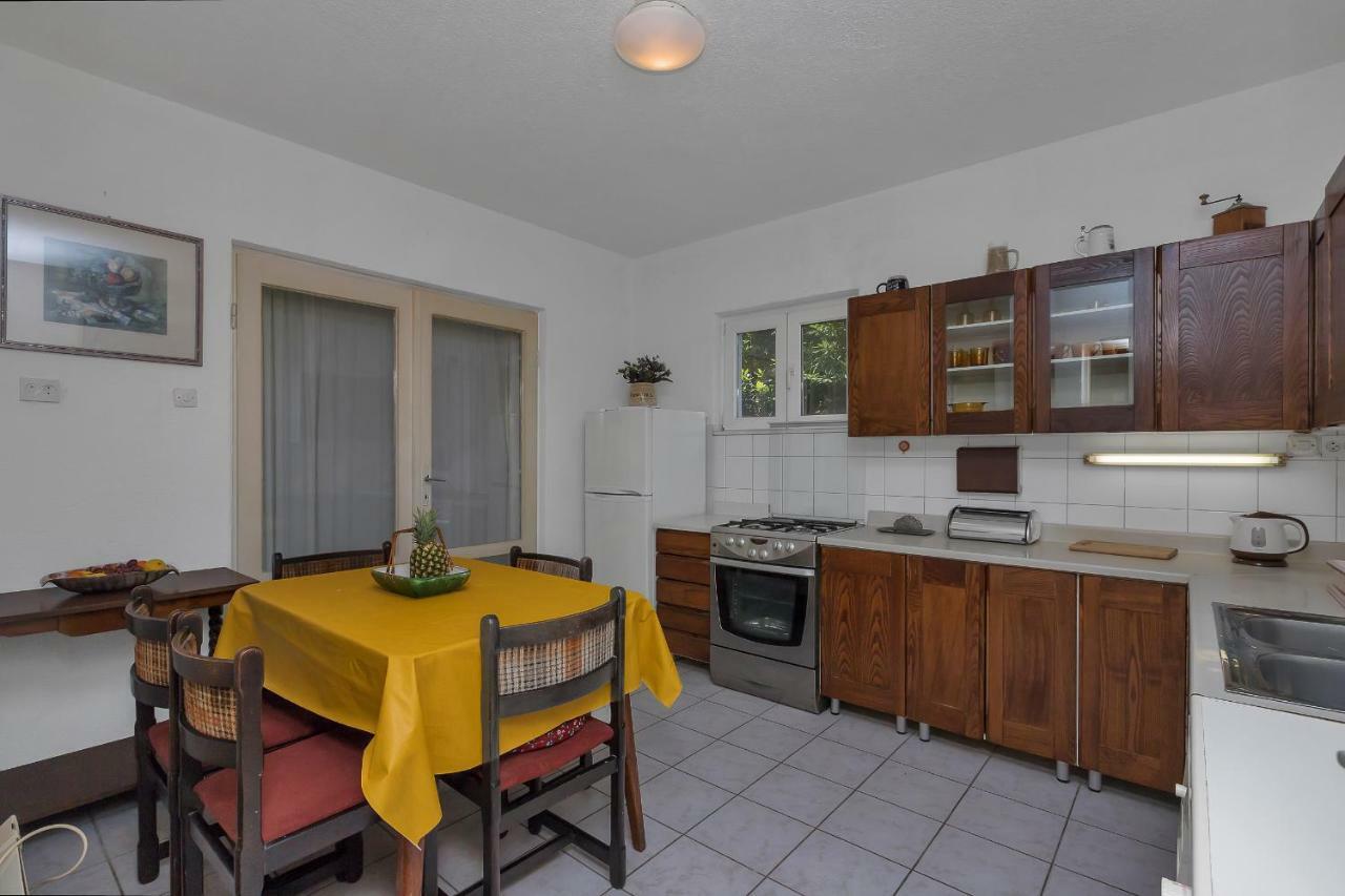 Apartment Mediteraneo Макарска Экстерьер фото