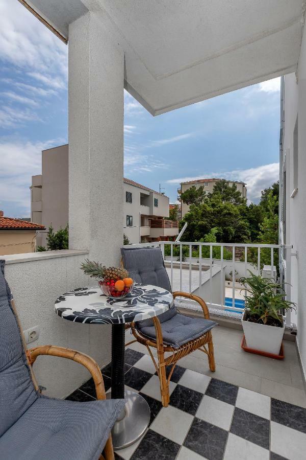 Apartment Mediteraneo Макарска Экстерьер фото