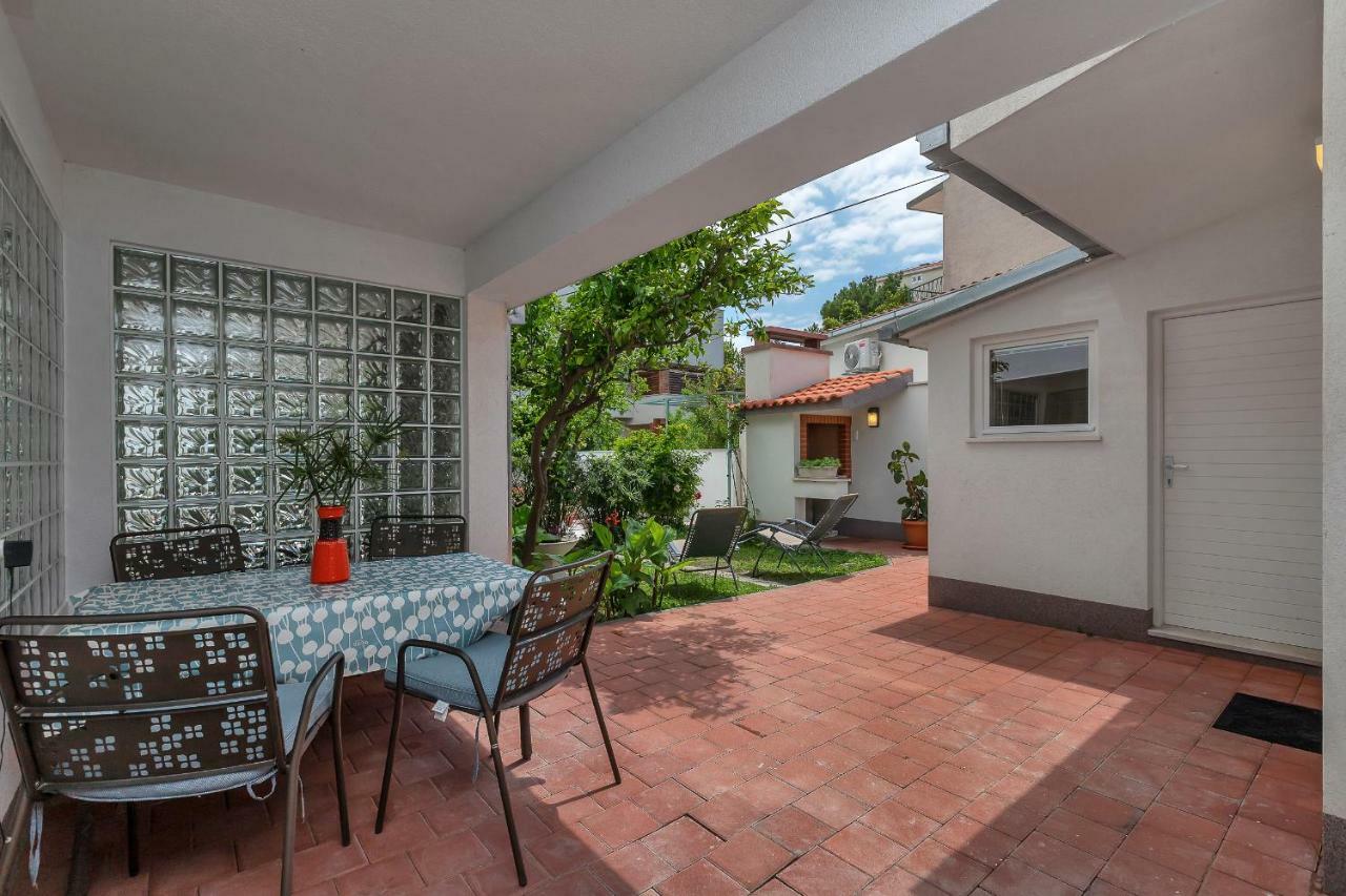 Apartment Mediteraneo Макарска Экстерьер фото