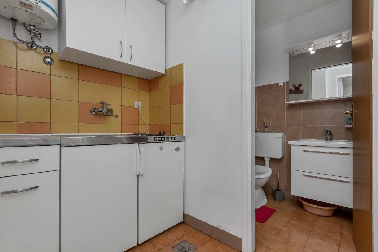 Apartment Mediteraneo Макарска Экстерьер фото