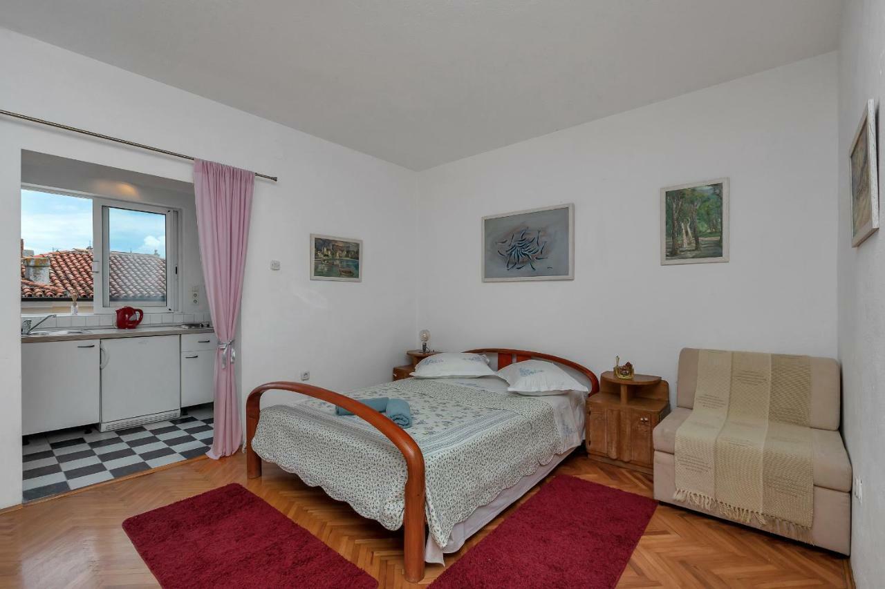 Apartment Mediteraneo Макарска Экстерьер фото