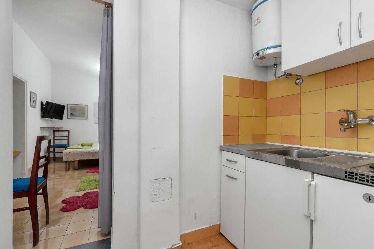Apartment Mediteraneo Макарска Экстерьер фото