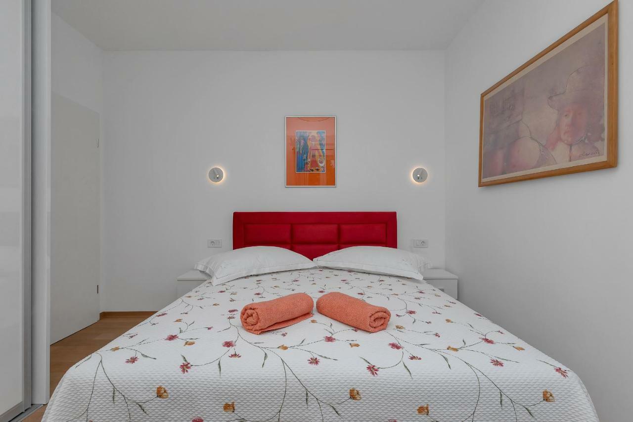 Apartment Mediteraneo Макарска Экстерьер фото