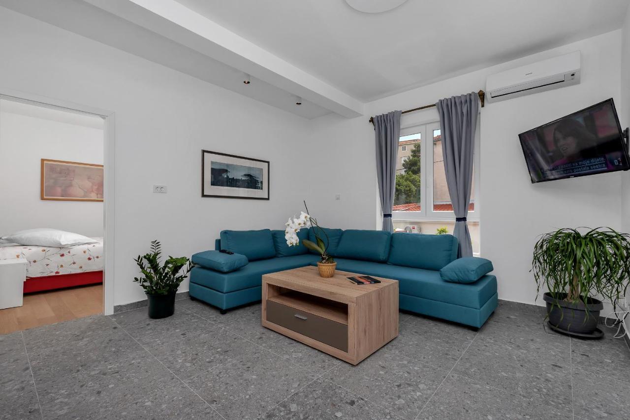 Apartment Mediteraneo Макарска Экстерьер фото